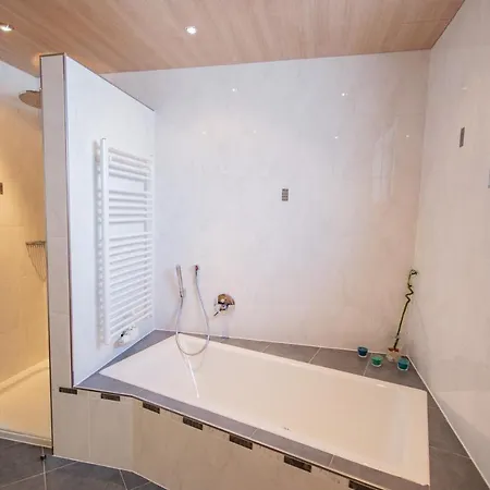 Ferienwohnung Gstrein 아파트