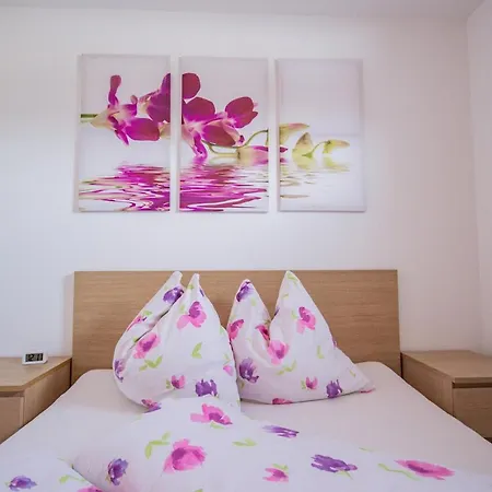 아파트 Ferienwohnung Gstrein