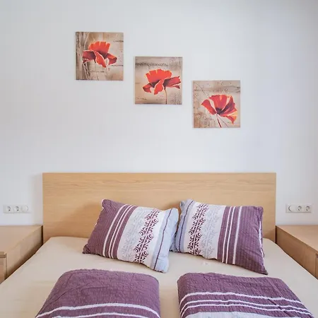 Ferienwohnung Gstrein *